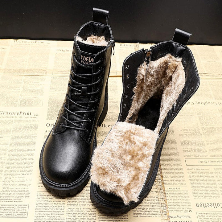 BARBARA | LACED WINTER BOOTS WITH LINED INSIDE