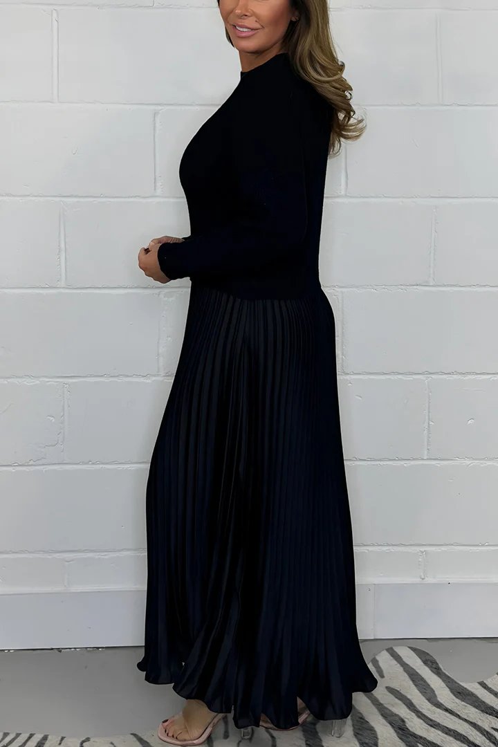 EMILIA™ | LONG SWEATER WITH PLEATED SKIRT